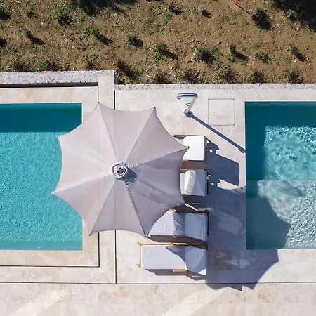 Villa On The Rocks Finikounta