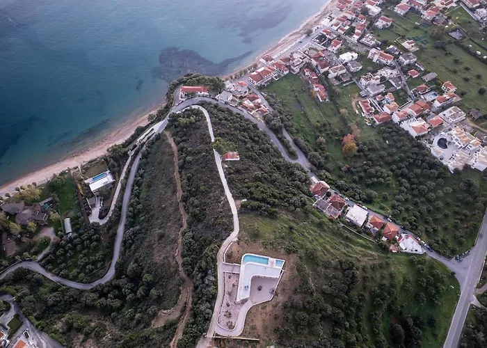 Villa On The Rocks Finikounta