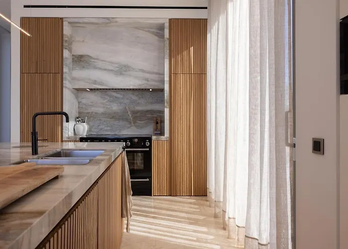 On The Rocks * Finikounta